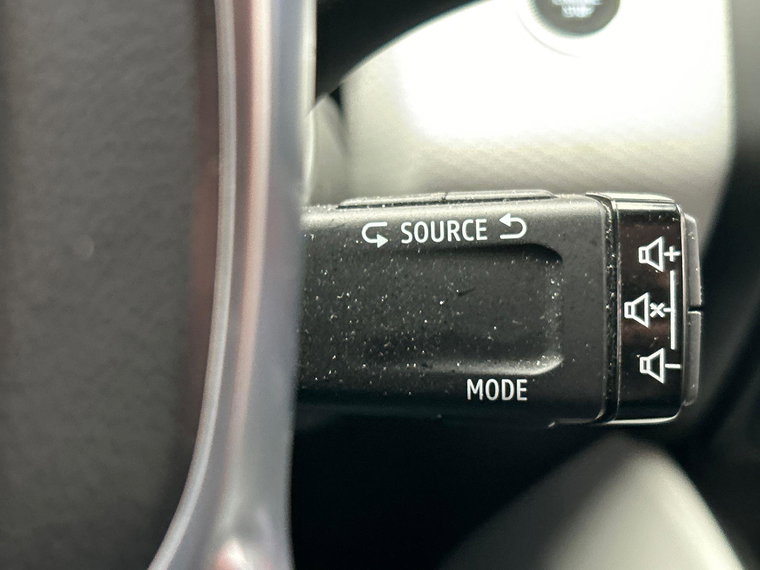Vehicle Image 34