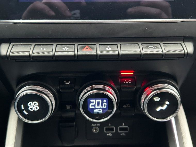 Vehicle Image 35