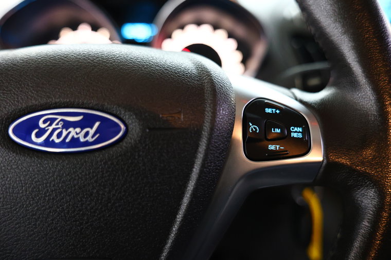Vehicle Image 12