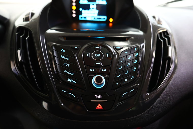 Vehicle Image 19