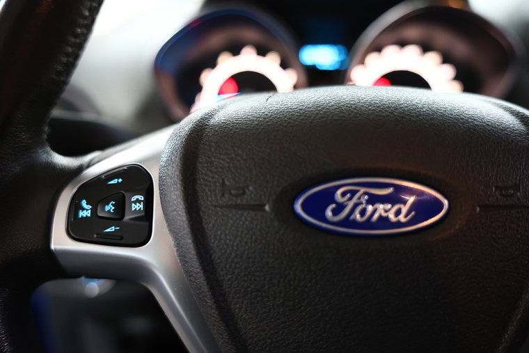 Vehicle Image 11