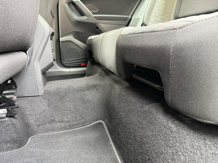 Vehicle Image 27