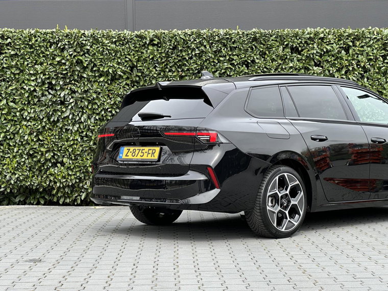 Vehicle Image 23
