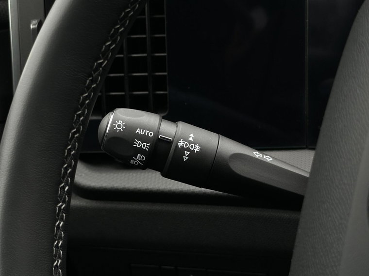 Vehicle Image 43