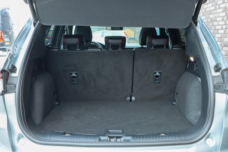 Vehicle Image 16