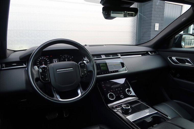 Vehicle Image 32