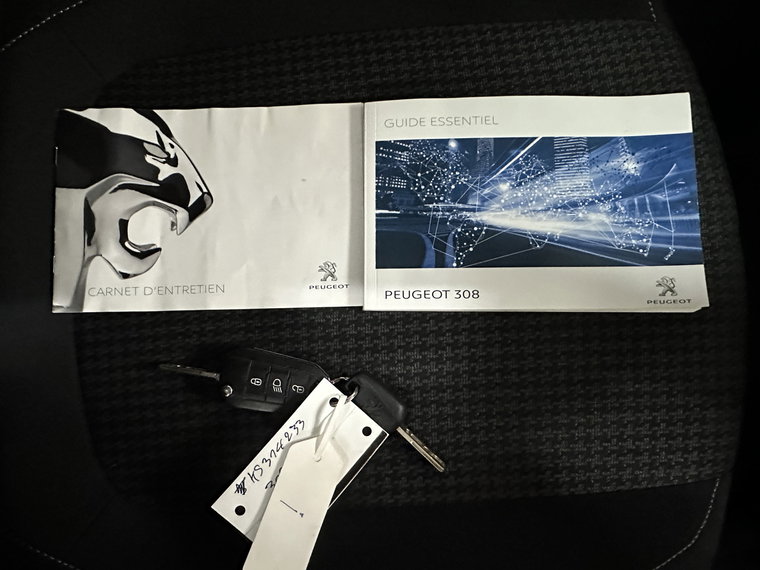 Vehicle Image 19