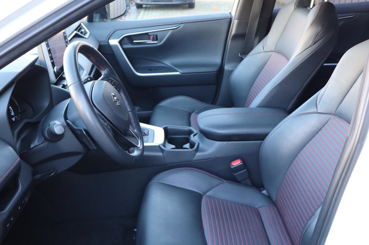 Vehicle Image 19
