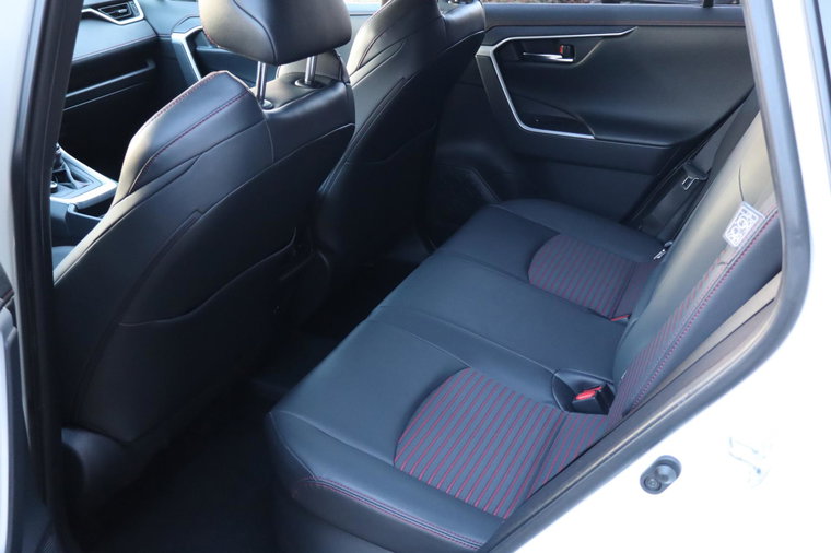 Vehicle Image 21