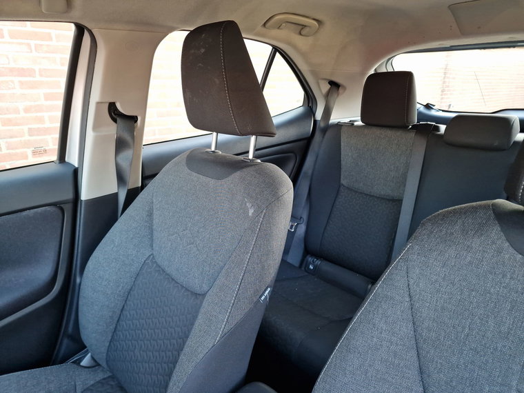 Vehicle Image 12