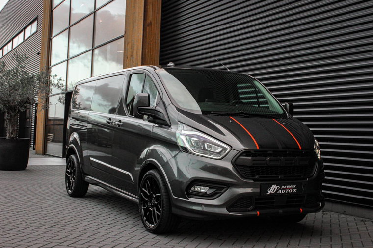 Vehicle Image 8