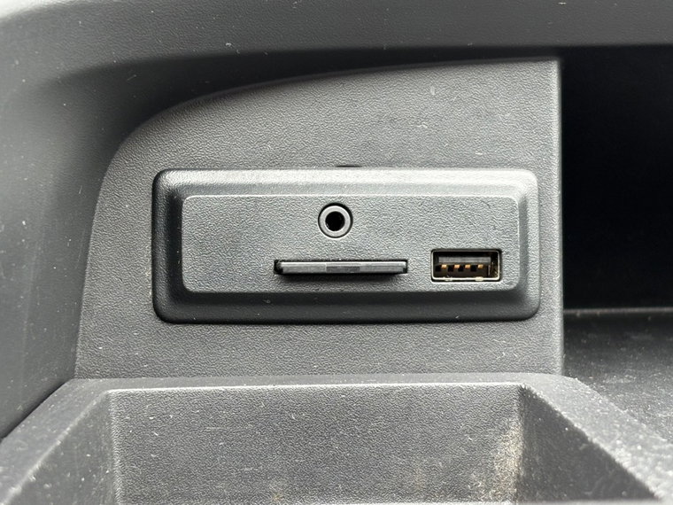 Vehicle Image 34