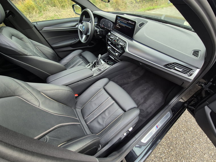 Vehicle Image 40