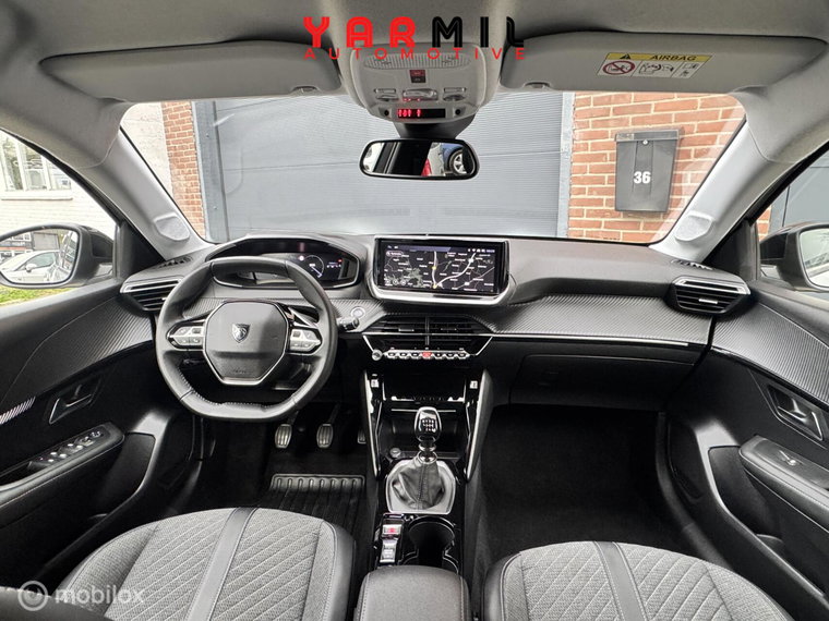 Vehicle Image 18