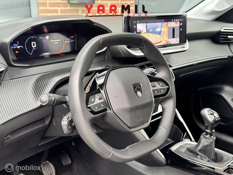 Vehicle Image 32