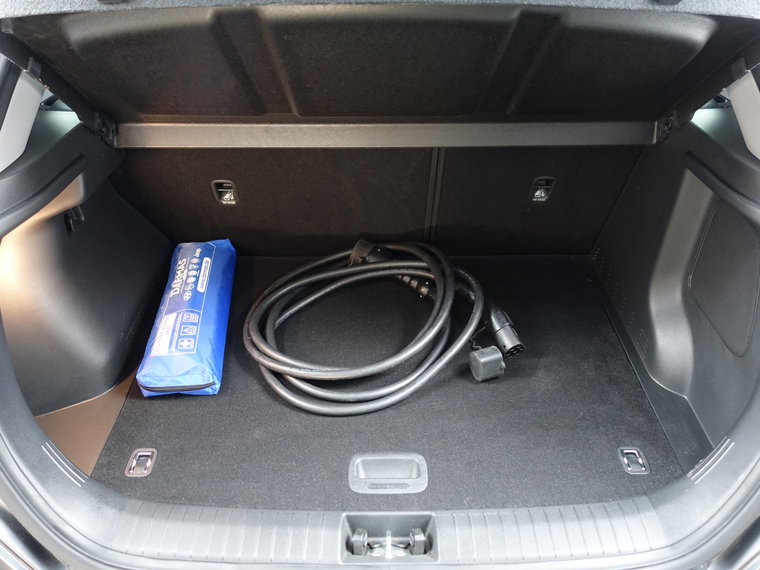 Vehicle Image 32