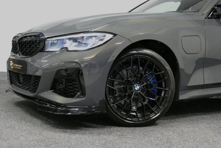 Vehicle Image 40