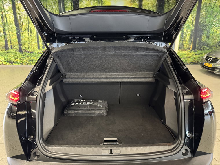 Vehicle Image 37