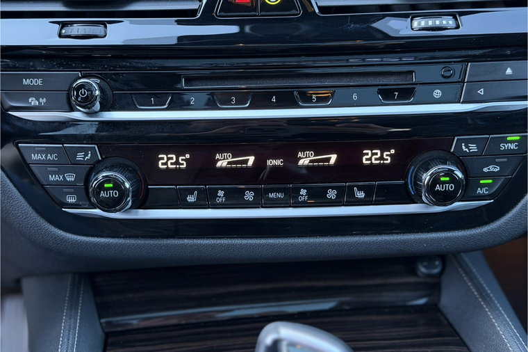 Vehicle Image 51