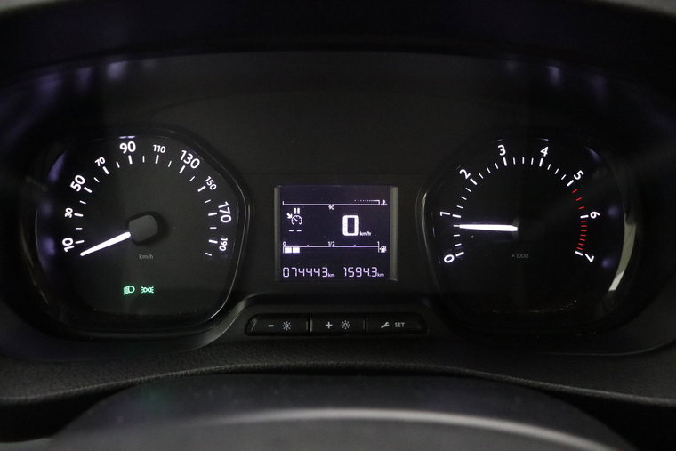 Vehicle Image 23