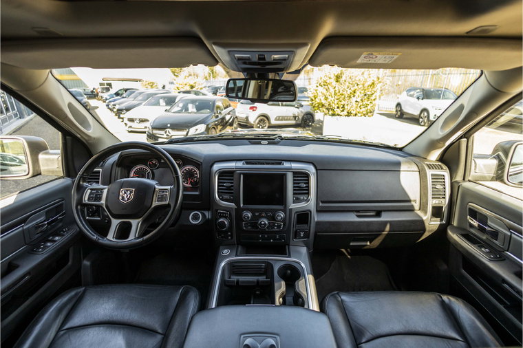 Vehicle Image 19