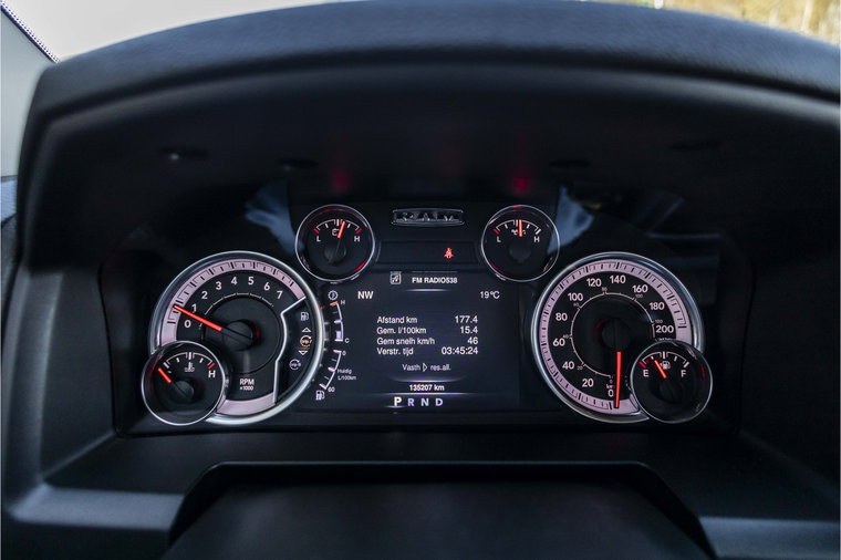 Vehicle Image 43