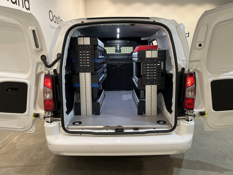 Vehicle Image 22