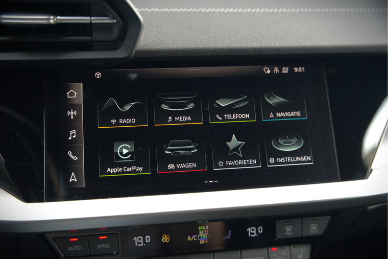 Vehicle Image 42