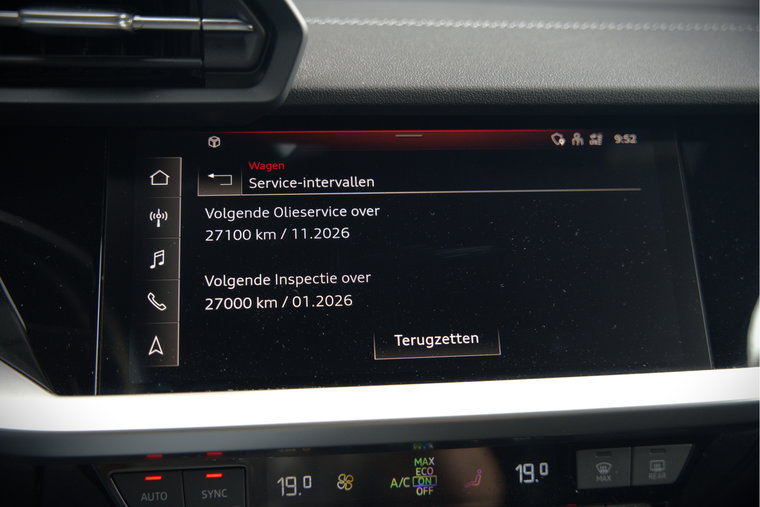 Vehicle Image 53