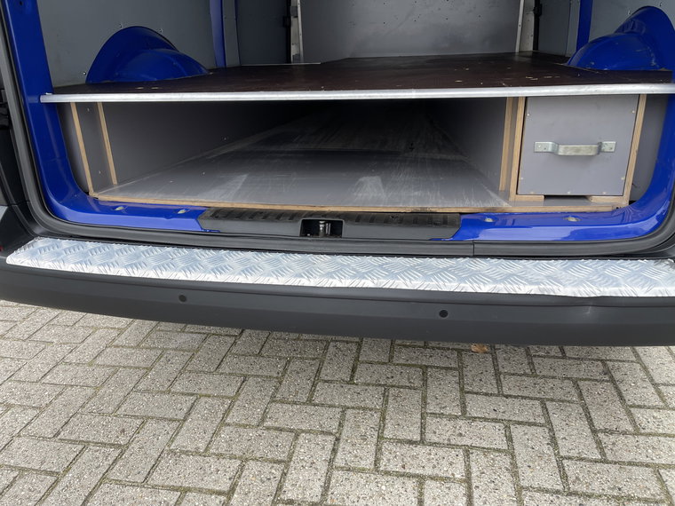 Vehicle Image 27