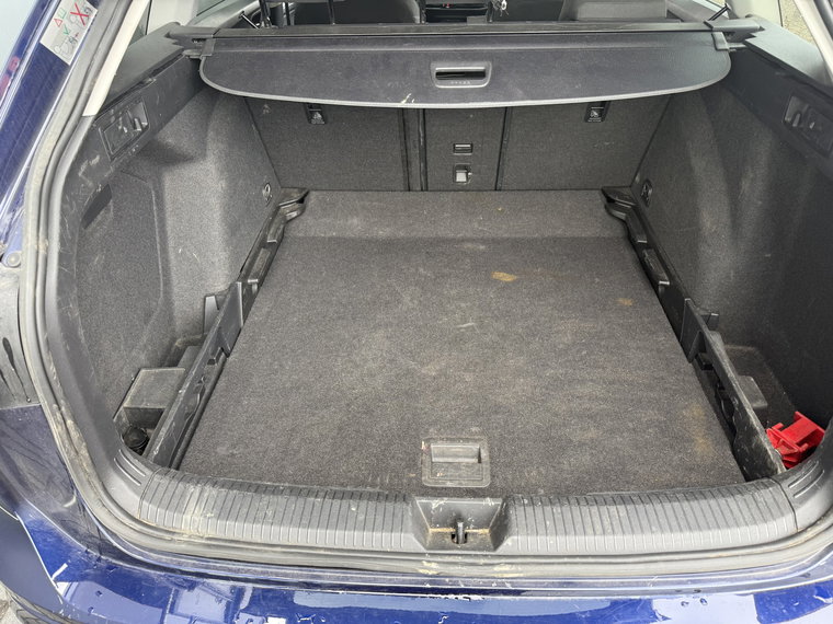 Vehicle Image 28