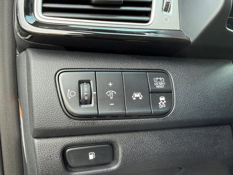 Vehicle Image 28