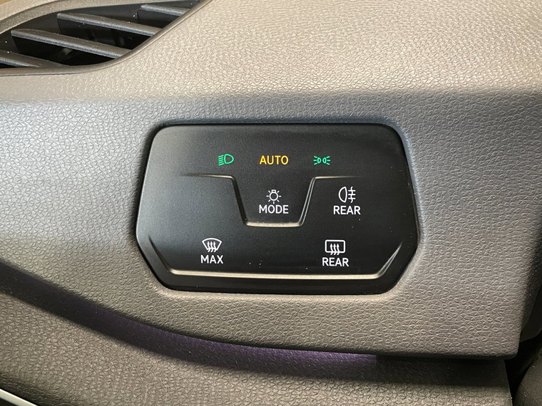 Vehicle Image 40