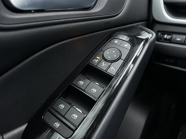 Vehicle Image 33