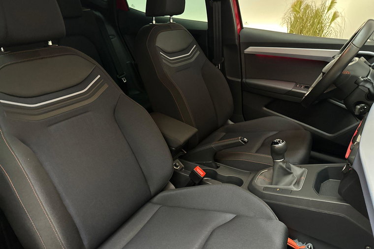 Vehicle Image 14