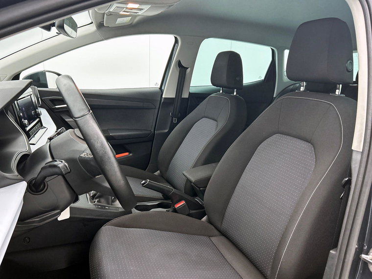 Vehicle Image 32