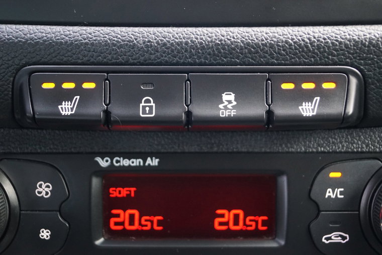 Vehicle Image 17
