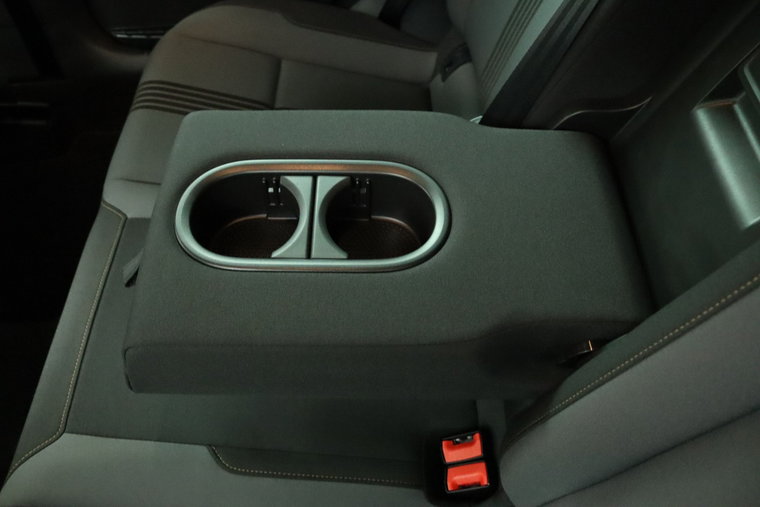 Vehicle Image 38