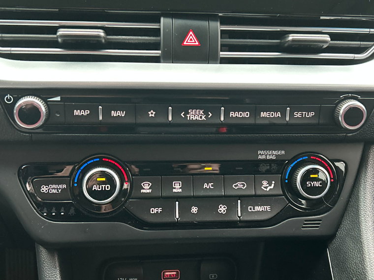 Vehicle Image 38