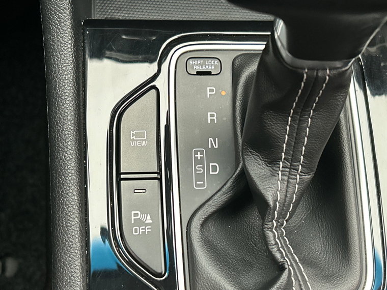 Vehicle Image 48