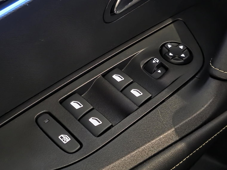 Vehicle Image 40
