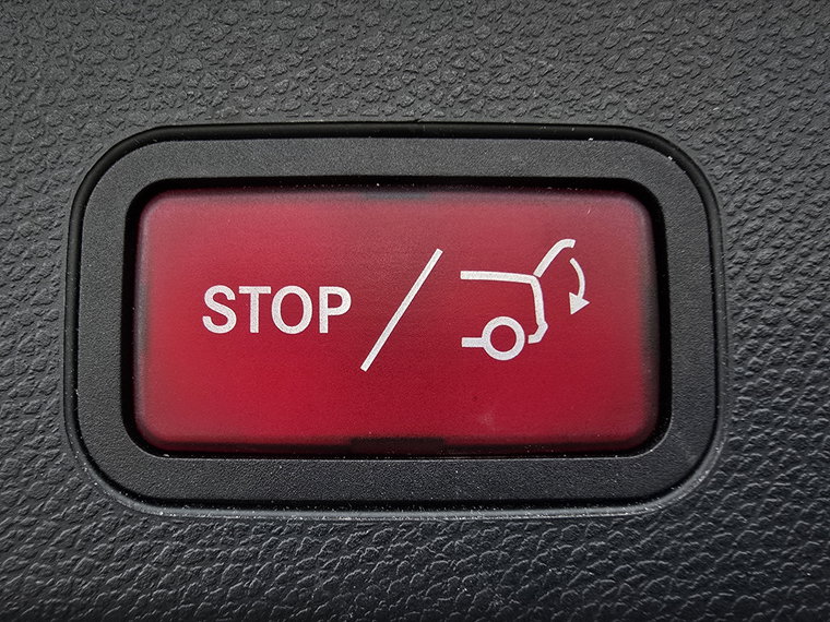 Vehicle Image 33