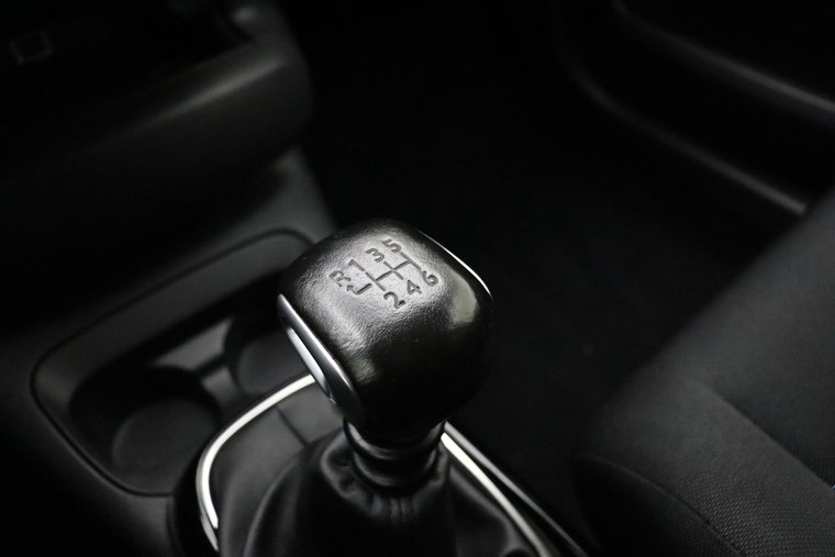 Vehicle Image 23