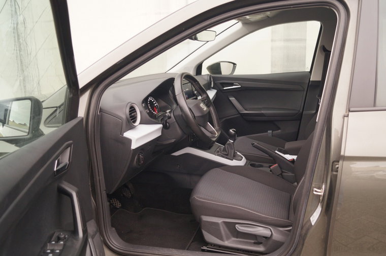 Vehicle Image 7