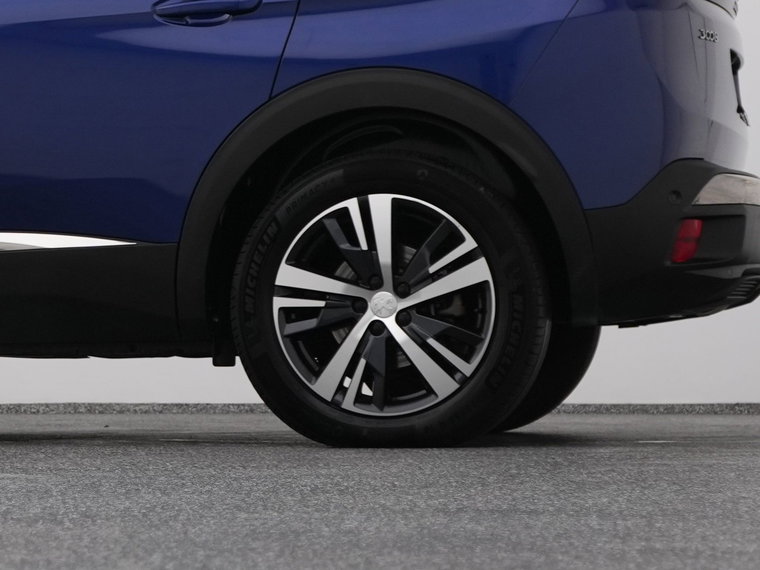 Vehicle Image 40