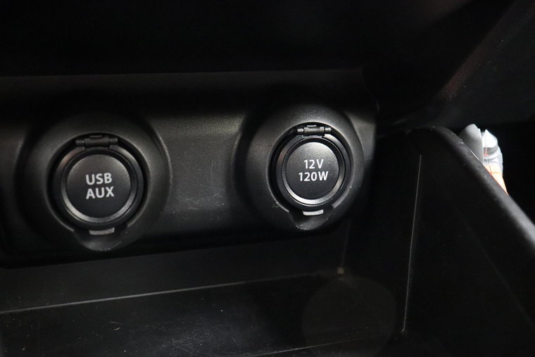 Vehicle Image 25