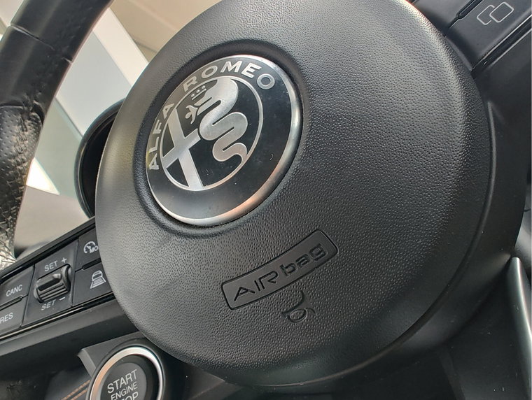 Vehicle Image 27