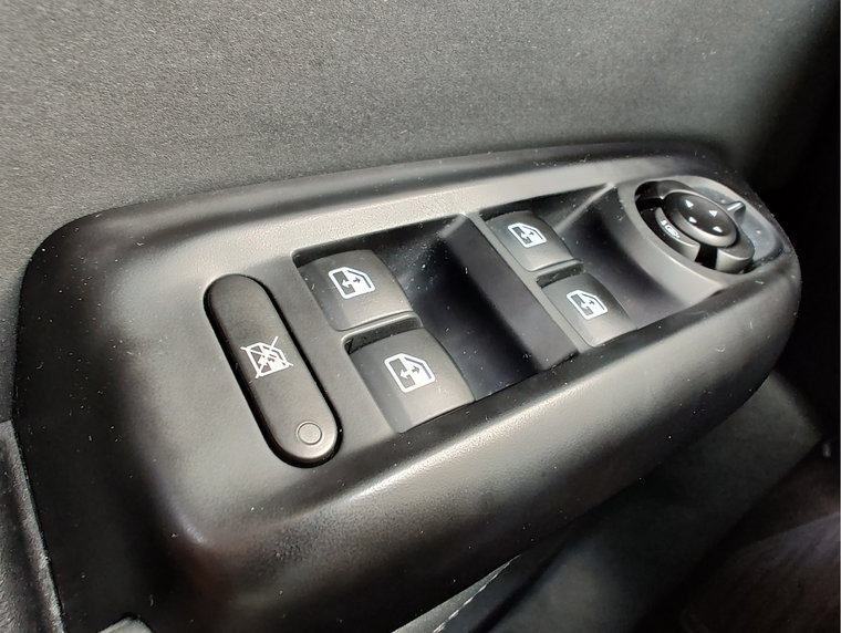 Vehicle Image 28