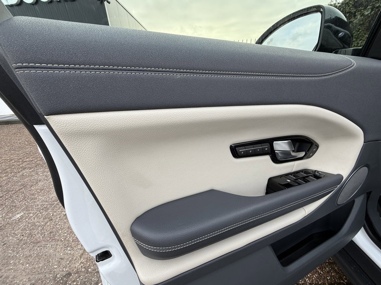 Vehicle Image 36