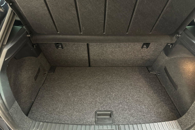 Vehicle Image 29